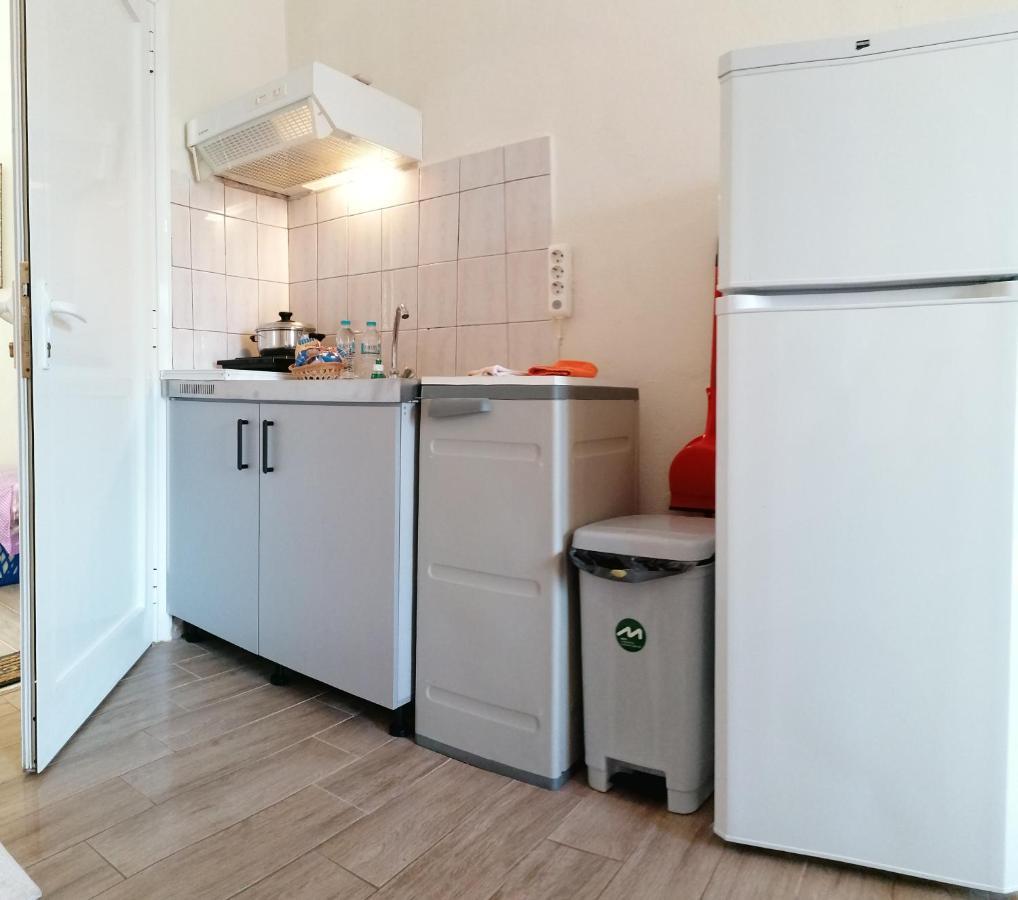 Studios Lia Adults Only -Fully Renovated 크리시 아모우디아 외부 사진