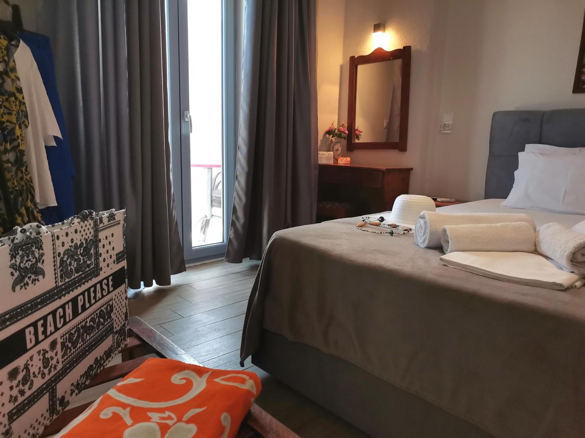 Studios Lia Adults Only -Fully Renovated 크리시 아모우디아 외부 사진